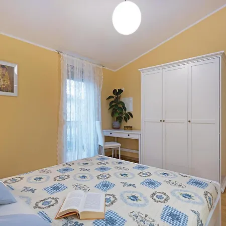 Beautiful In With Kitchen * Barbariga