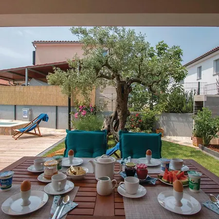 Vakantiehuis Two-bedroom In *